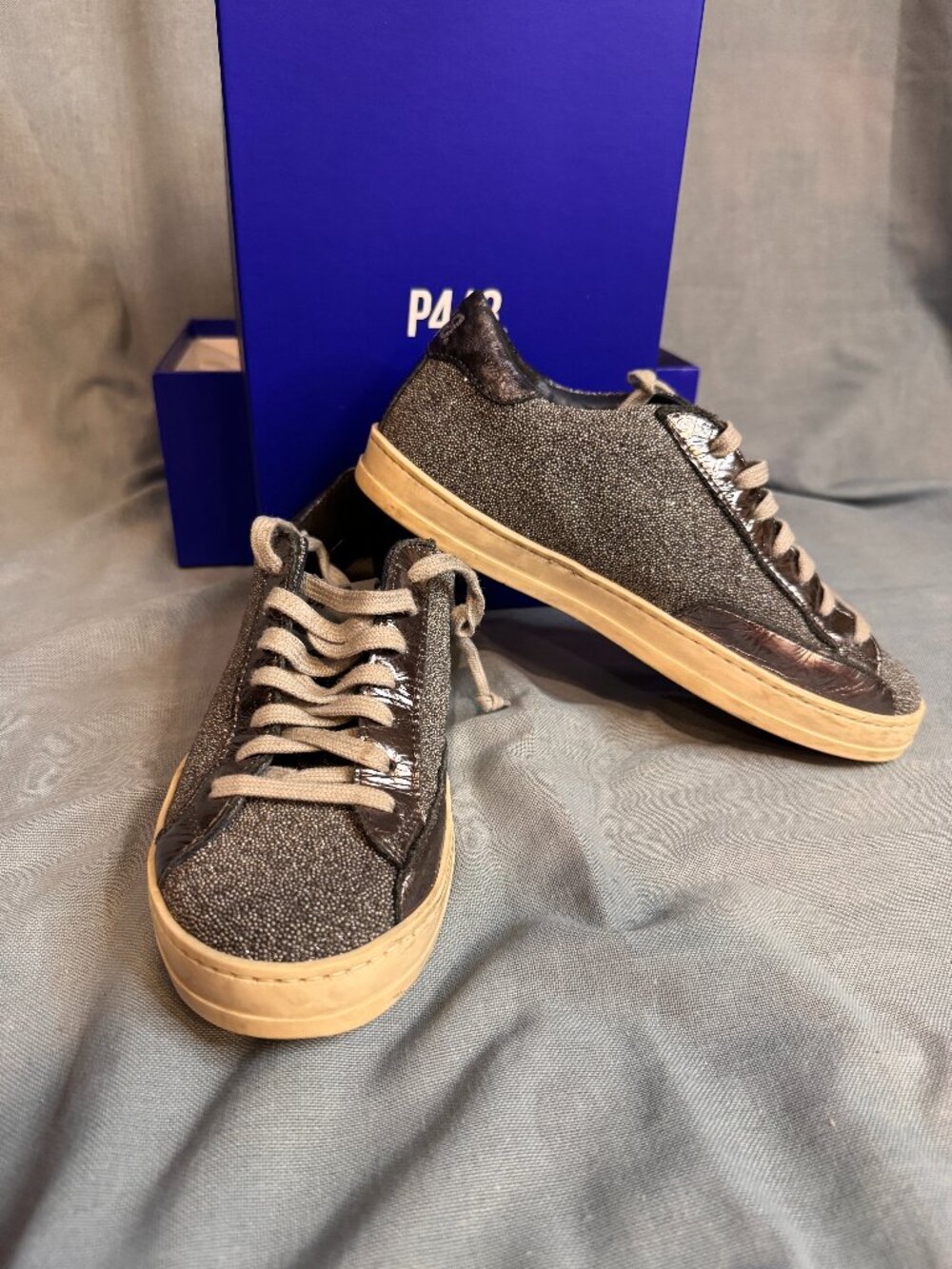 P448 John-W Sneakers Size 37 Peakary Glitter Metallic w/ Box